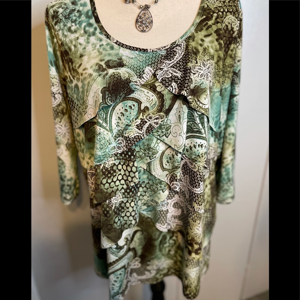 Dressbarn Layered Top, 1X